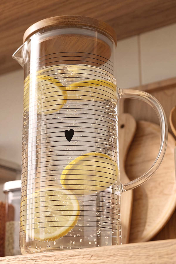 Heart Bambu Kapaklı Kulplu Cam Sürahi