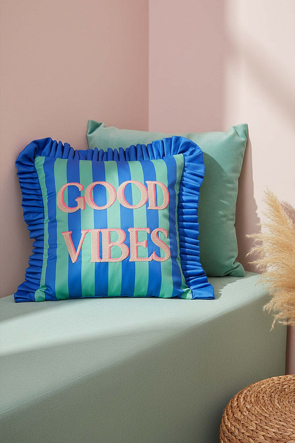 Good Vibes Nakışlı Dekoratif Kırlent Kılıfı