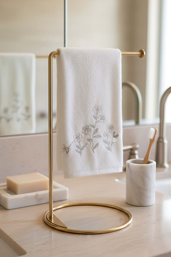 Gold Renk Metal Dikey Havluluk