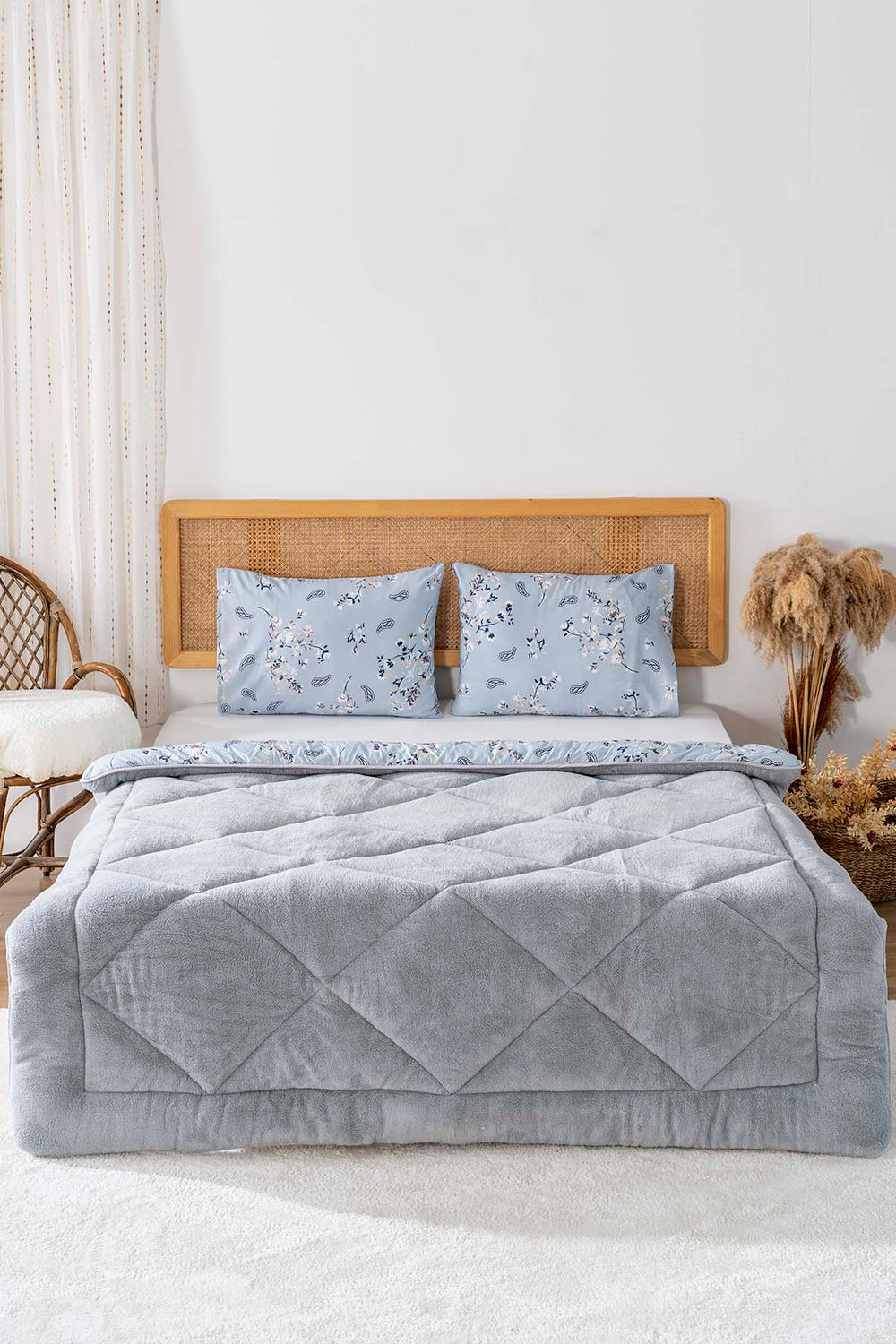 Gri Çiçekli Loura Tek Kişilik Çift Taraflı Lüx Wellsoft Yorgan Seti 155x215 cm