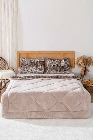 Bej Leopar Loura Çift Kişilik Çift Taraflı Lüx Wellsoft Yorgan Seti 195x215 cm