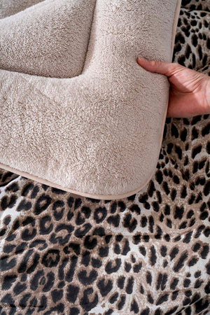 Bej Leopar Loura Çift Kişilik Çift Taraflı Lüx Wellsoft Yorgan Seti 195x215 cm