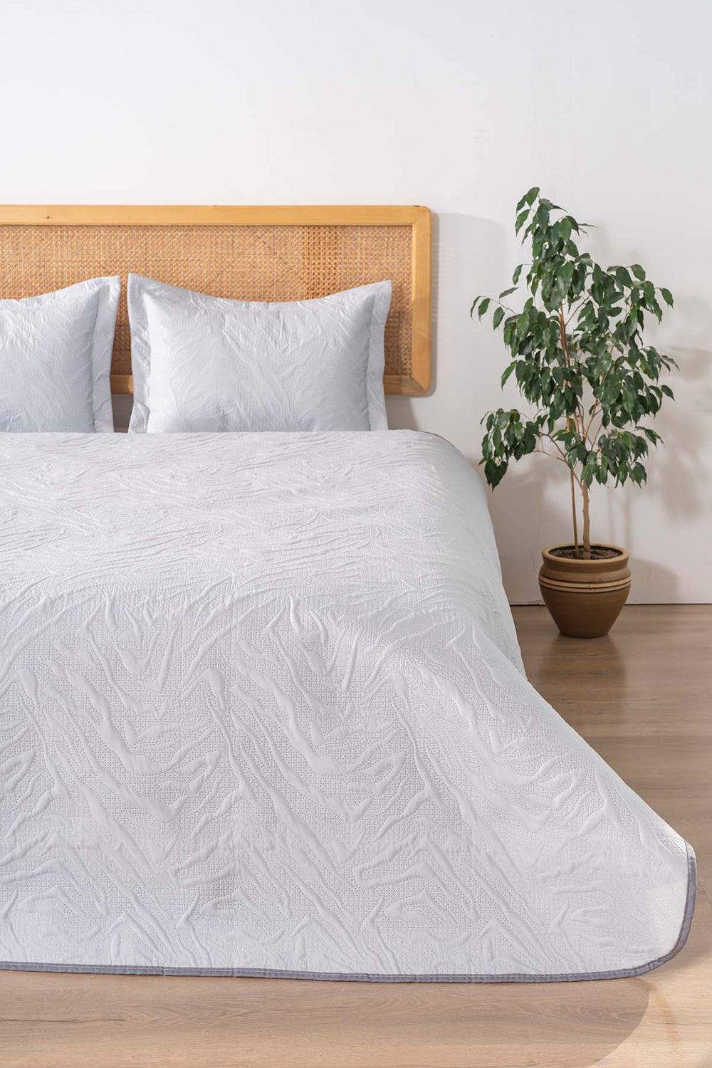 Venada Çift Kişilik Outlet Mikro Uyku Seti 3 Parça Yatak Örtüsü Seti Gri