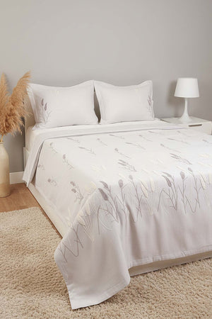 Açık Gri Willow Breeze Desen Çift Kişilik Yatak Örtüsü Takımı 3 Parça Uyku & Çeyiz Seti