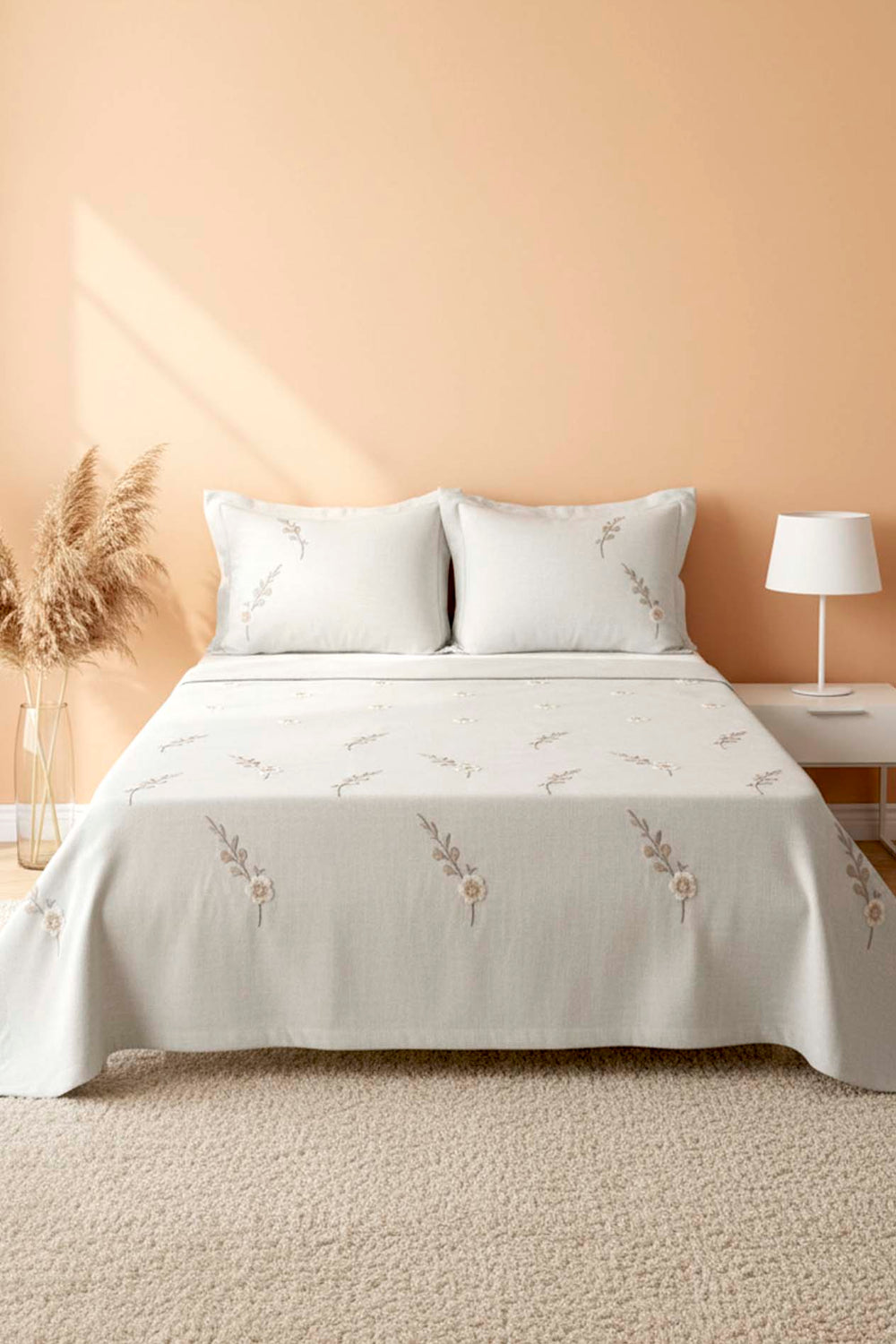 Açık Gri Seren Desen Çift Kişilik Nakışlı Yatak Örtüsü Seti