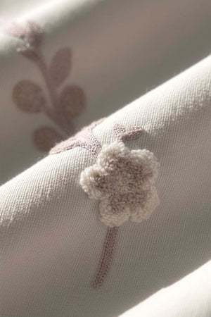 Açık Gri Seren Desen Çift Kişilik Nakışlı Yatak Örtüsü Seti